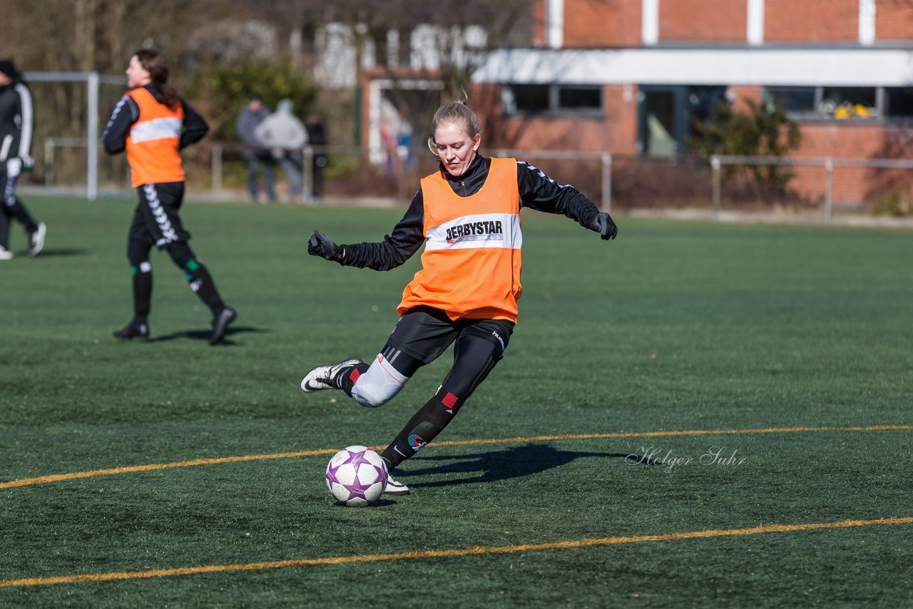 Bild 72 - B-Juniorinnen Halbfinale SVHU - Holstein Kiel : Ergebnis: 3:0